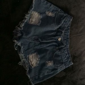 Im selling women’s small high waisted jean shorts
